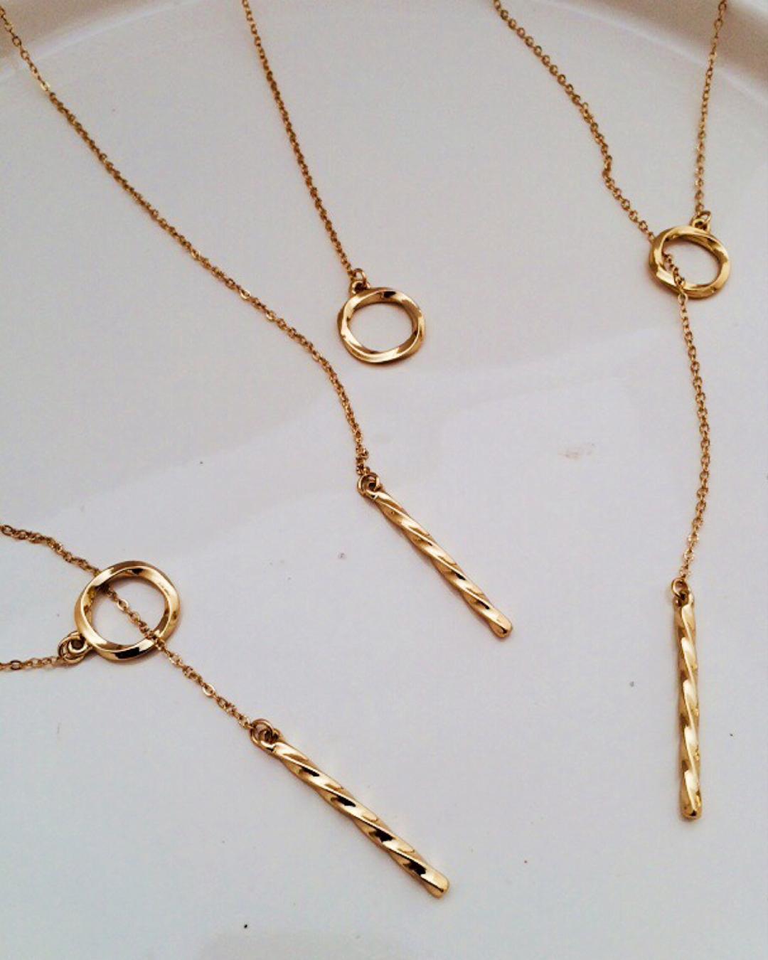 گردنبند رولباسى كرواتى زنانه Tosh