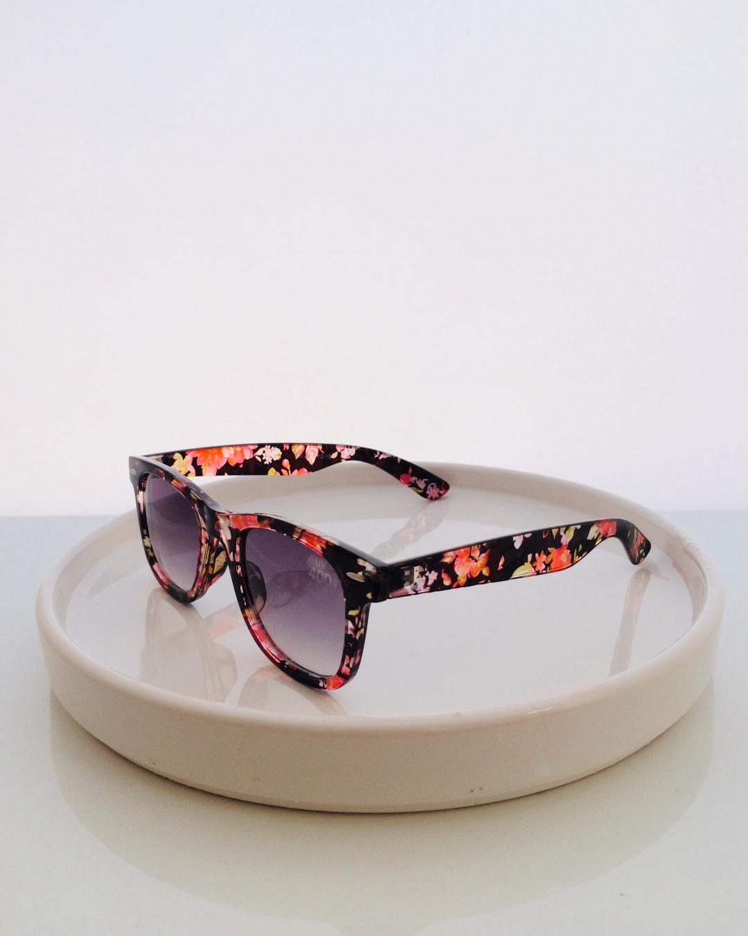 عینک قالب طرح دار زنانه Accessories