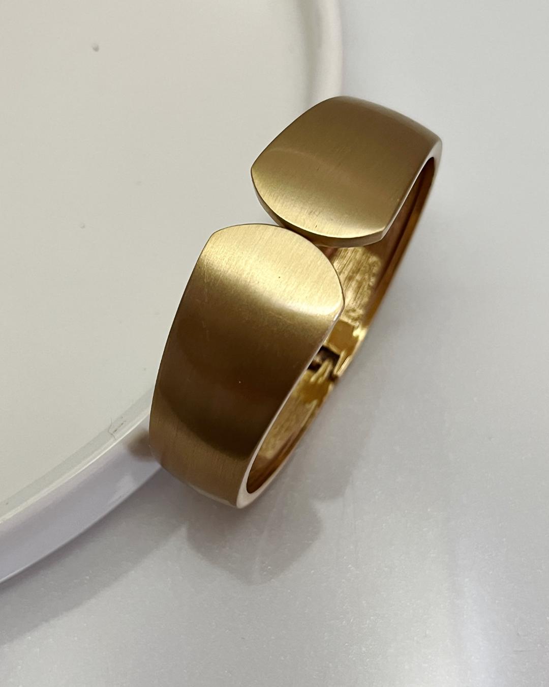 دست بند بنگل مات زنانه Tosh