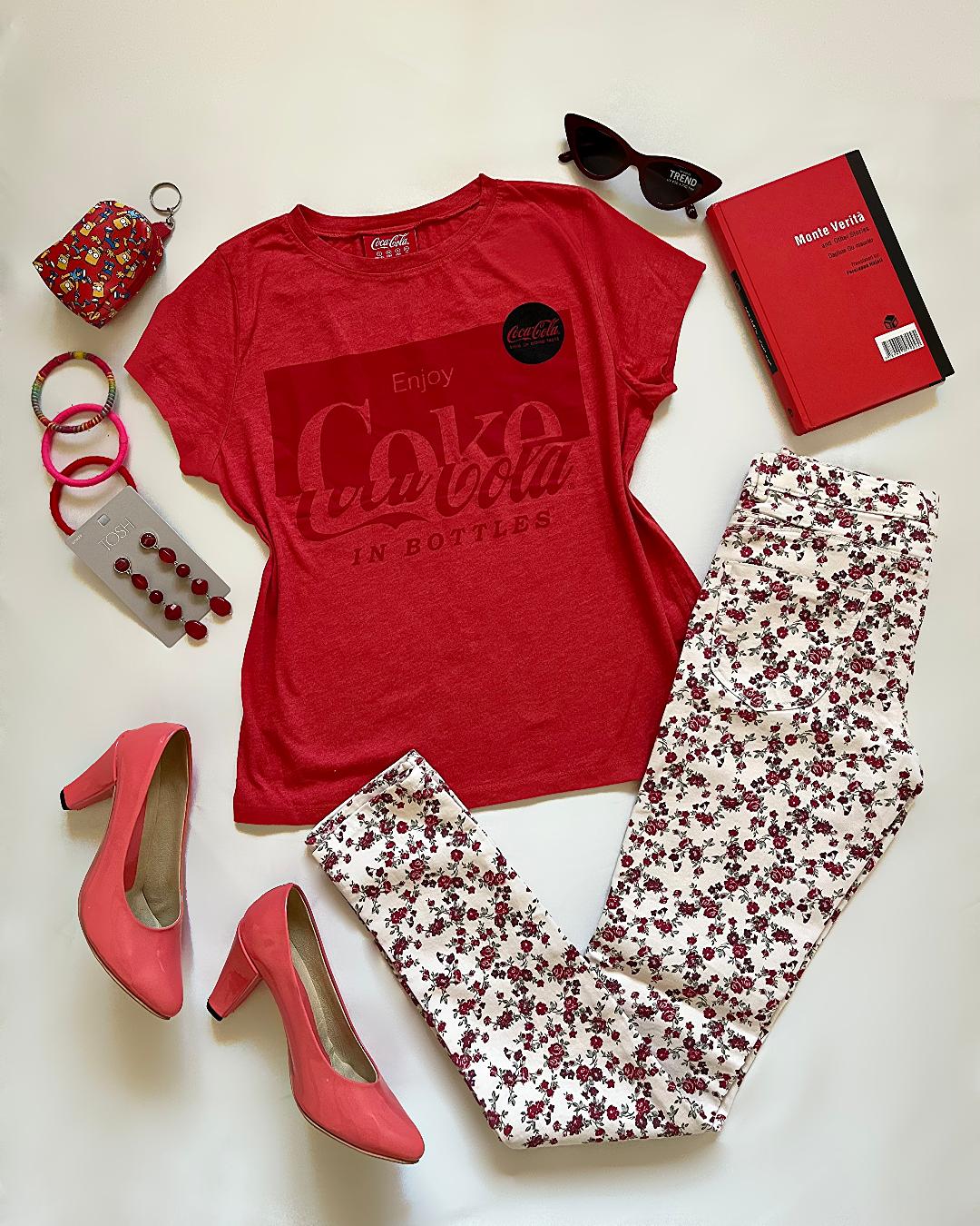 تیشرت کراپ زنانه Atmosphere (coca cola)