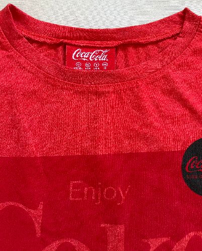 تیشرت کراپ زنانه Atmosphere (coca cola)