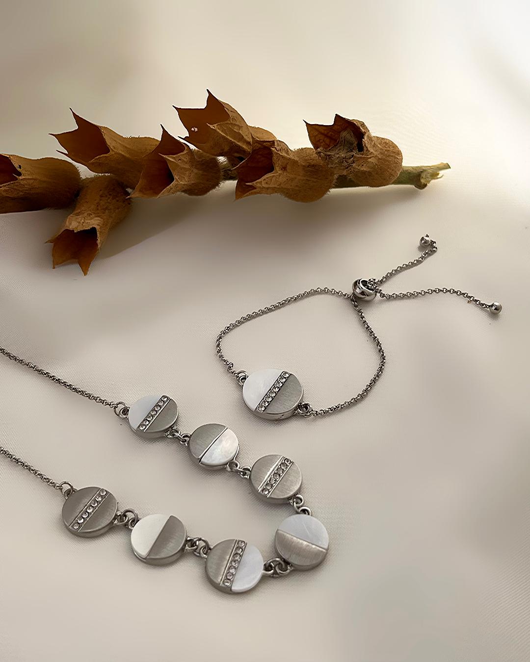 ست بدلیجات دستبند و گردنبند زنانه Parfois