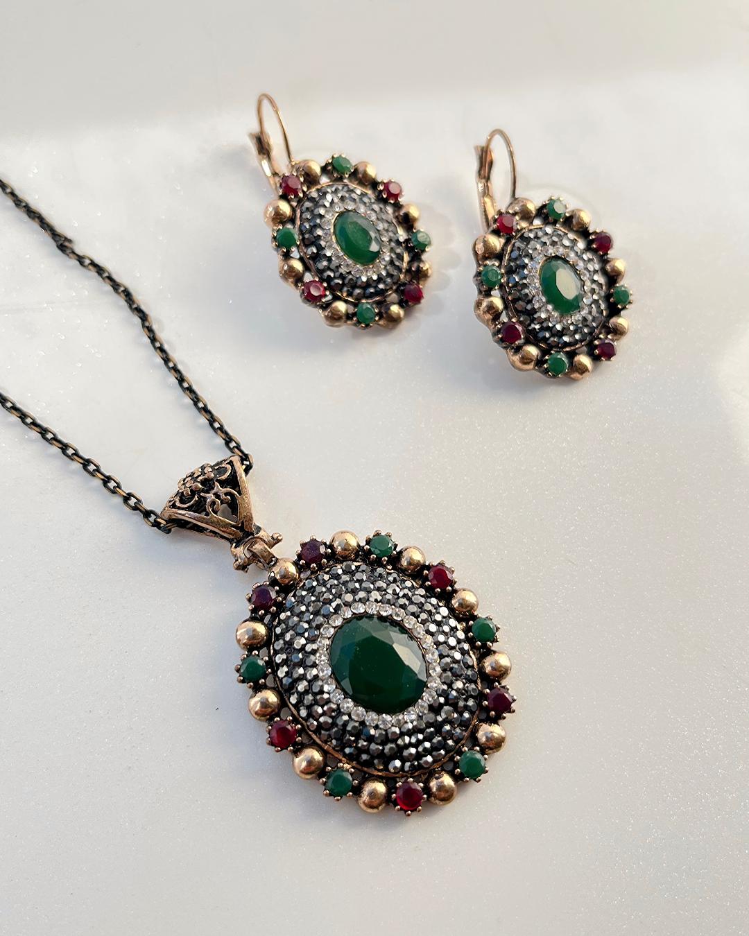 ست بدلیجات قلم کاری فول نگین زنانه Accessories