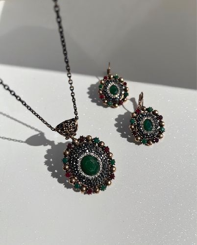 ست بدلیجات قلم کاری فول نگین زنانه Accessories