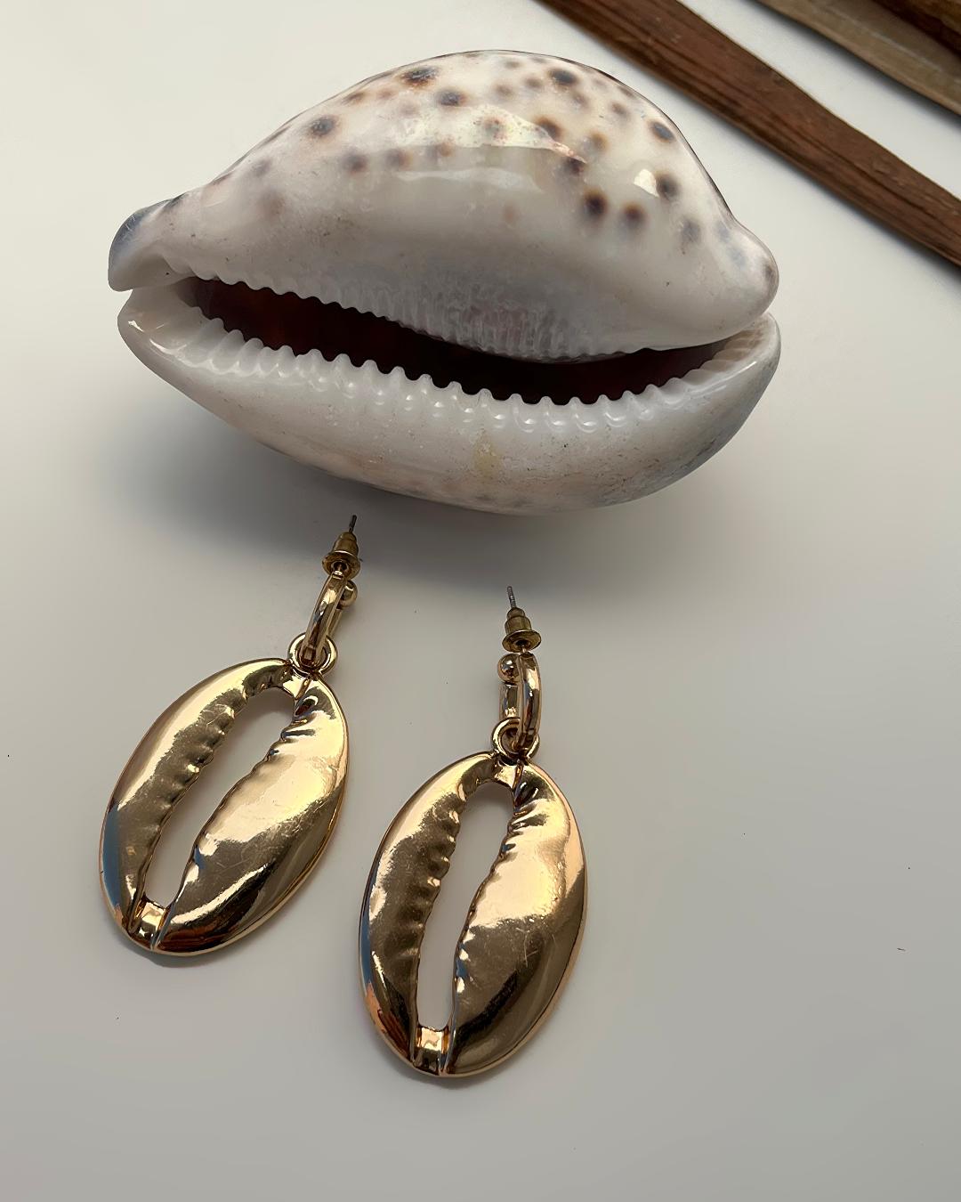 گوشواره صدفی زنانه Parfois