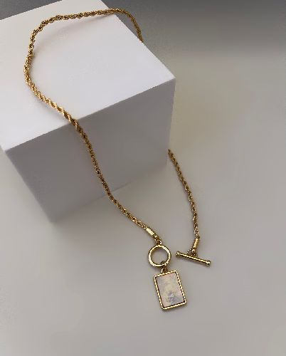 گردنبند قفل T صدفی زنانه Tosh