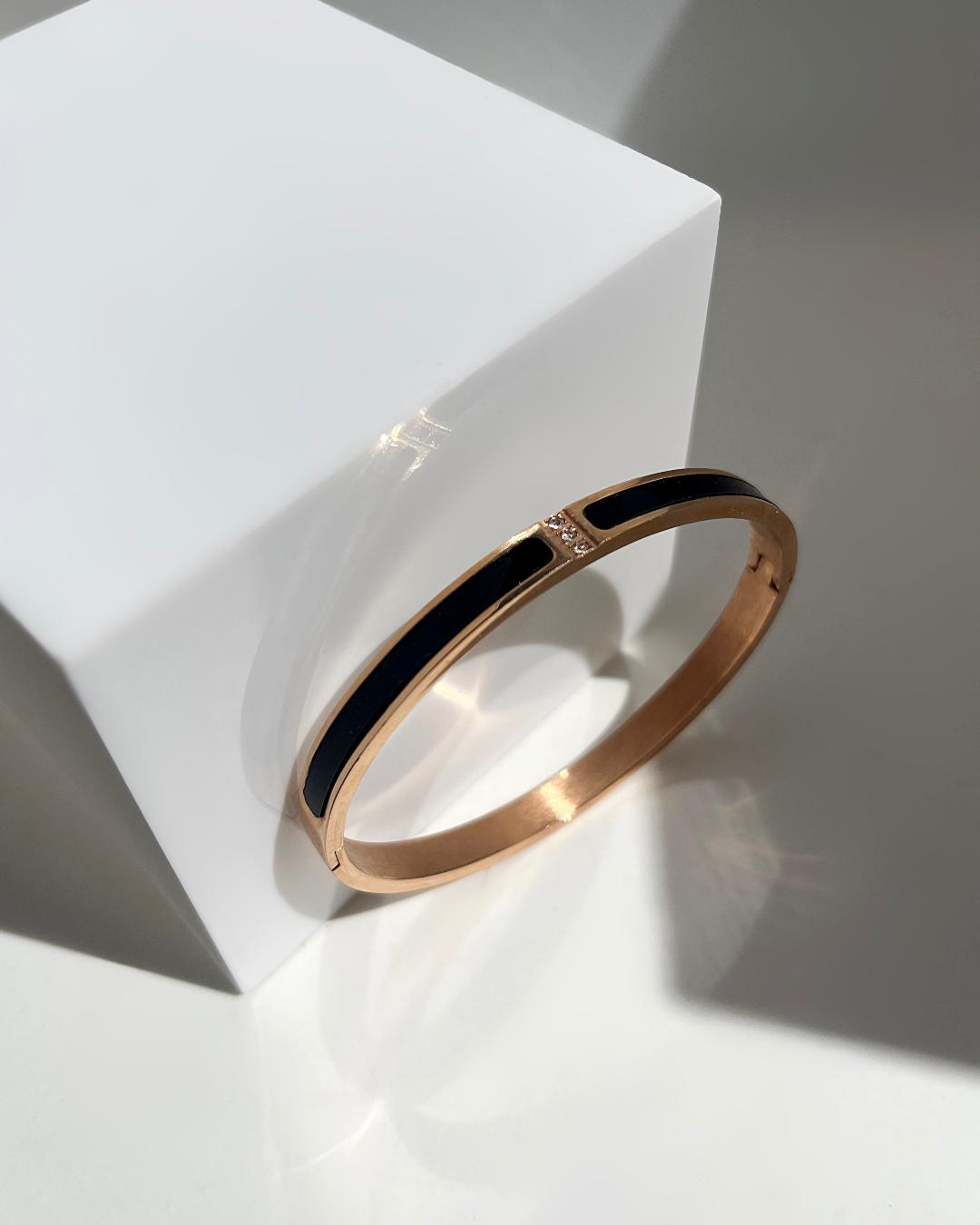 دست بند بنگل اسپرت زنانه Parfois