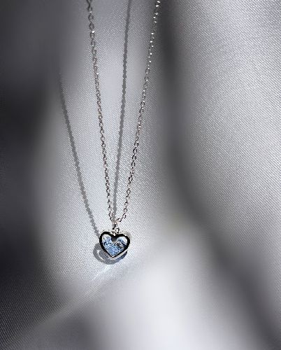 گردنبند قلب زنانه Six