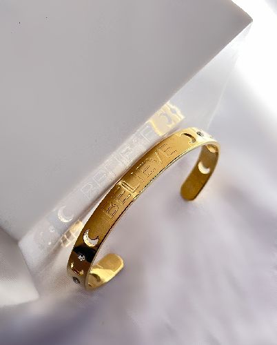 دست بند بنگل believe زنانه Six