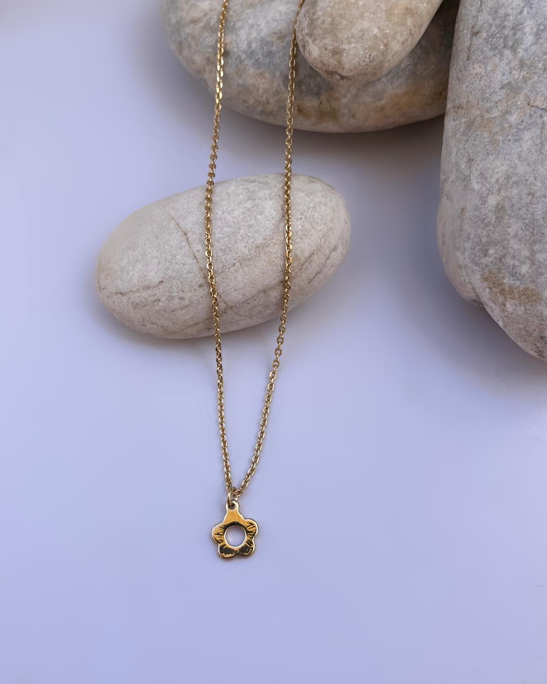 گردنبند گل زنانه I am